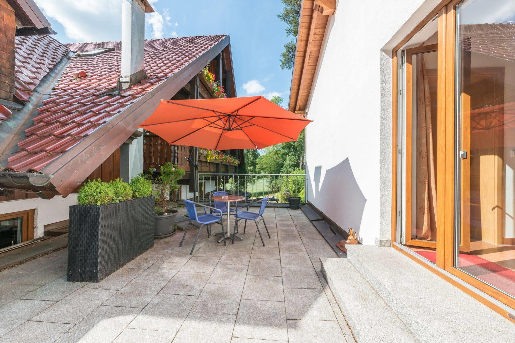 Hotel Waldhof Hohenkammer ภายนอก รูปภาพ