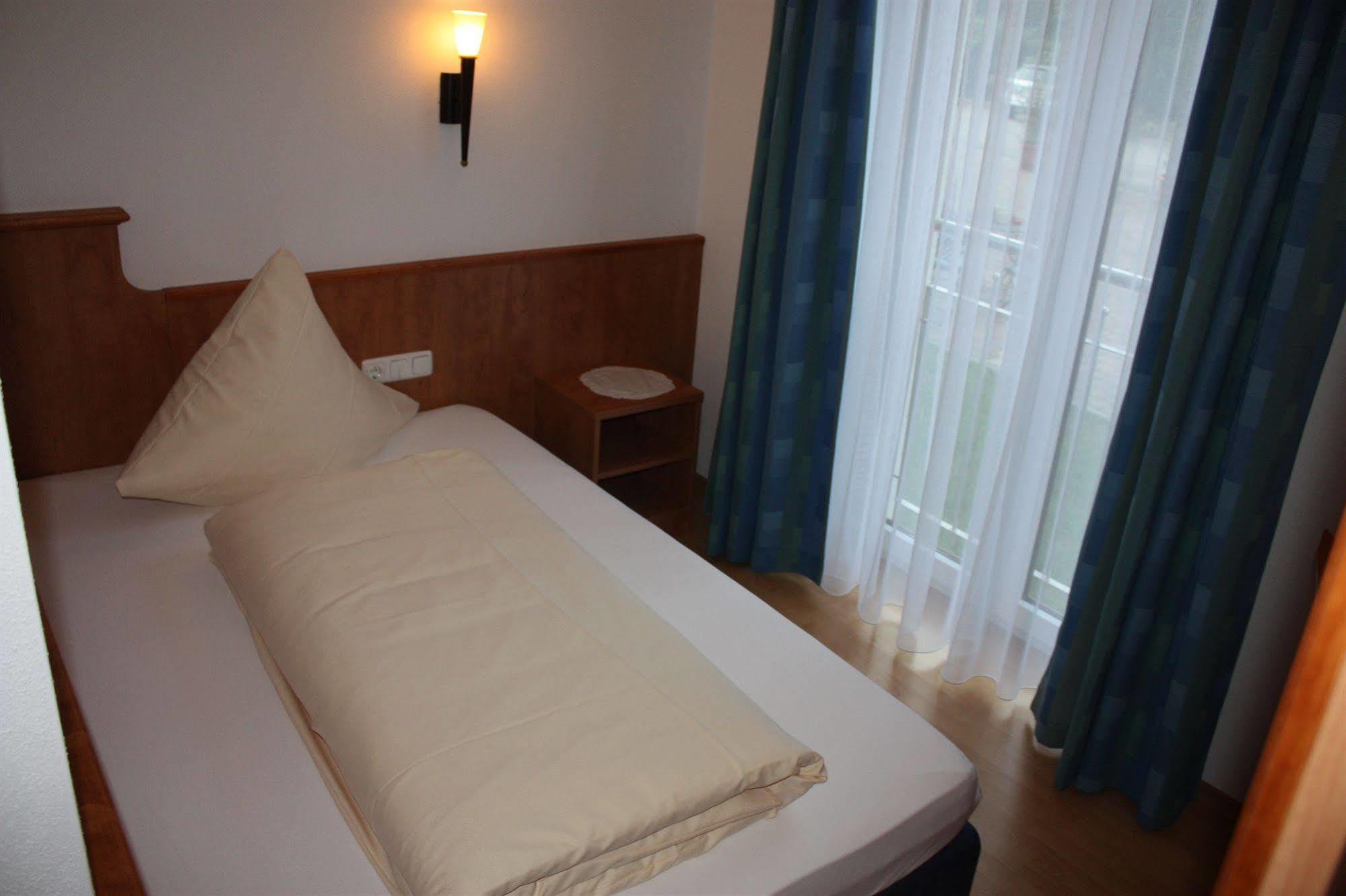 Hotel Waldhof Hohenkammer ภายนอก รูปภาพ